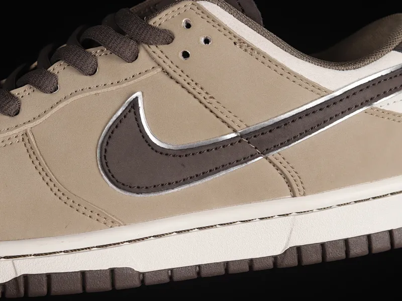 All Categories Nk SB Dunk Series Nk SB Dunk Low Low-top sneakers Otomo Katsuhiro x Nk SB Dunk Low "Steamboy OST" Creative customization collaboration Otomo Katsuhiro co-branded SB low-top sports and leisure sneakers LF0068-002